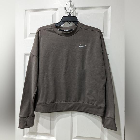 Nike Sweaters - Nike running sweater